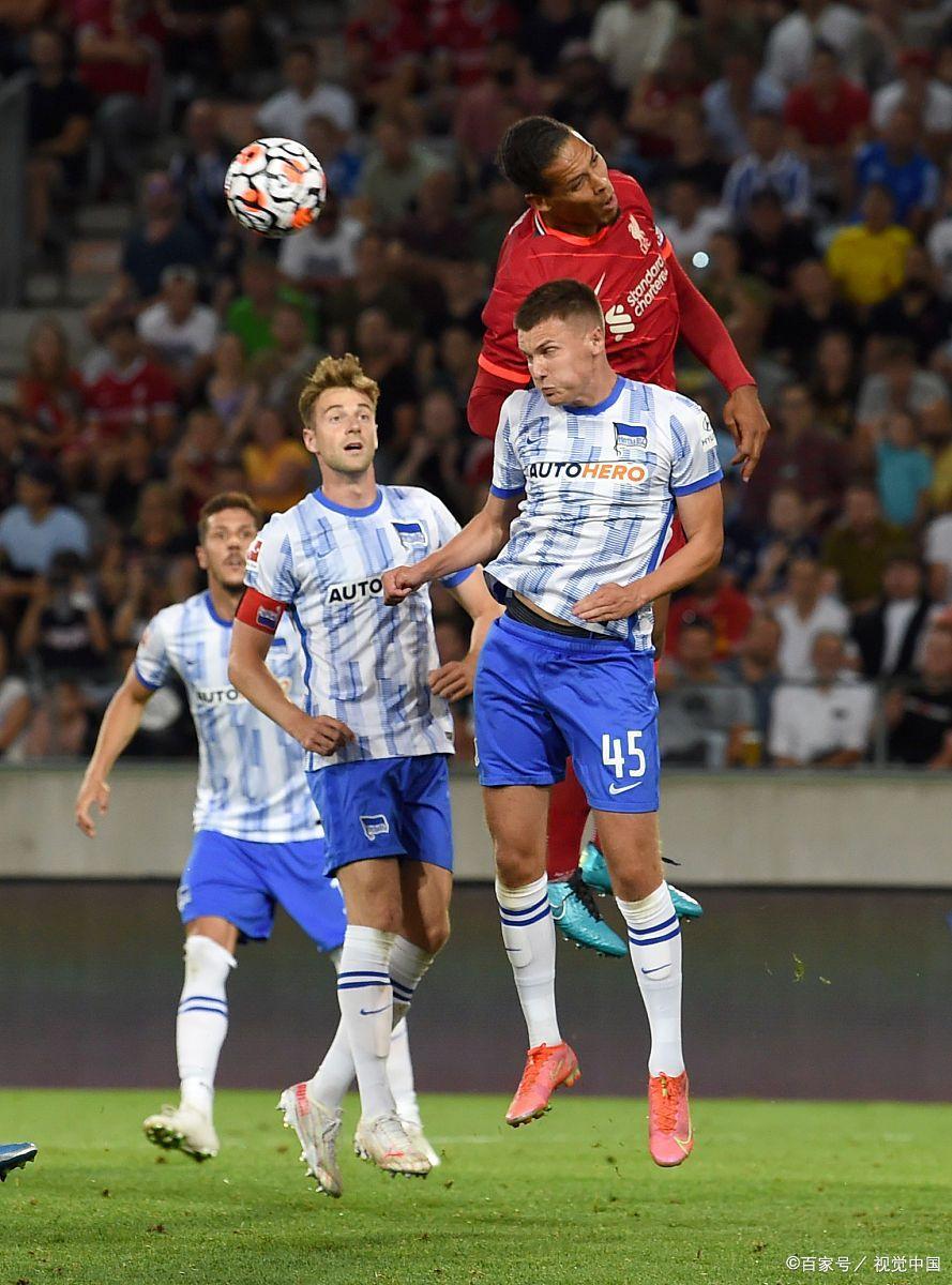 关于沃尔夫斯堡险胜柏林赫塔双线作战表现抢眼的信息